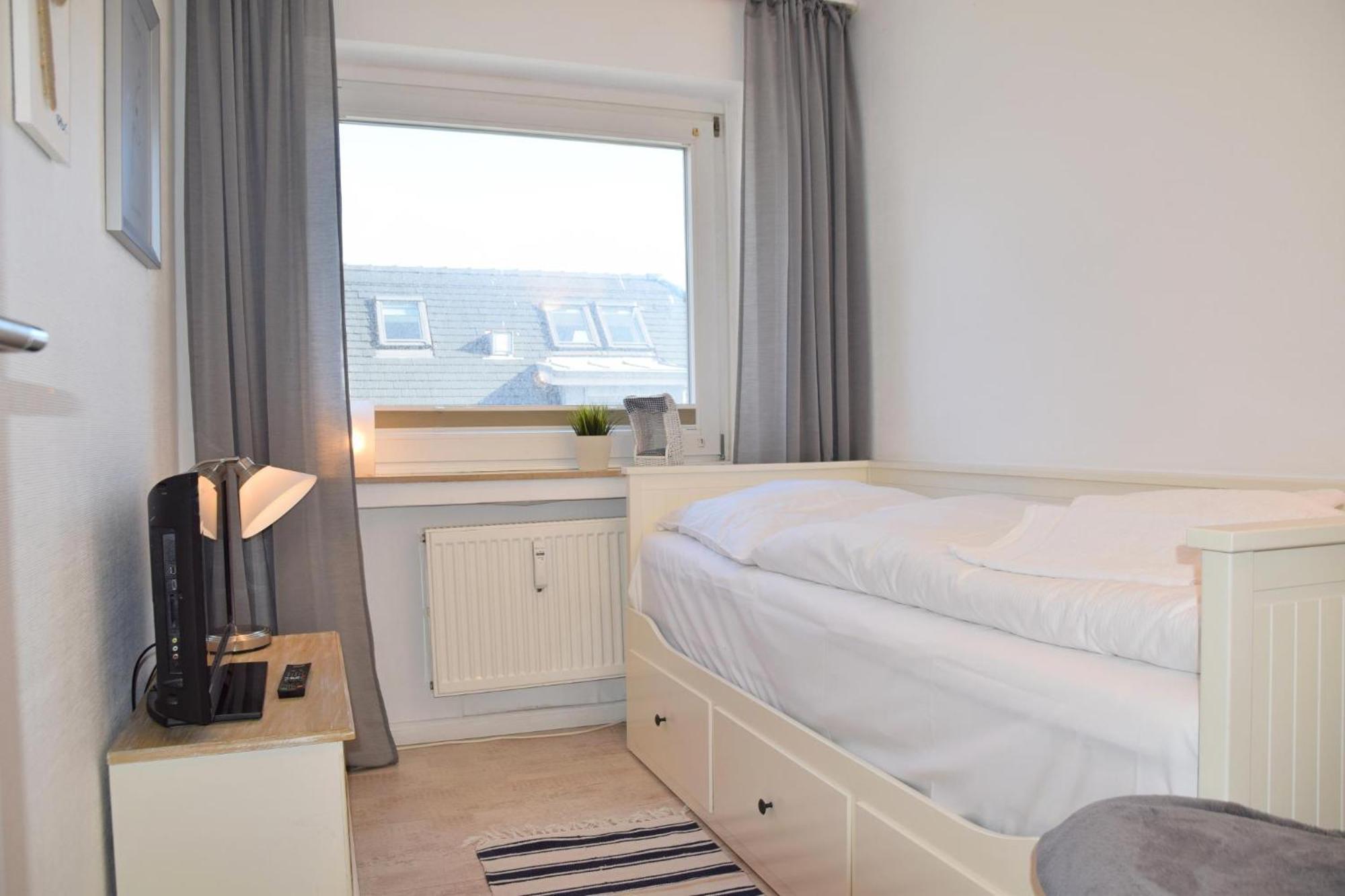 App Seebrise In Westerland Mit Balkon Am Strand Inkl Parkplatz Buitenkant foto